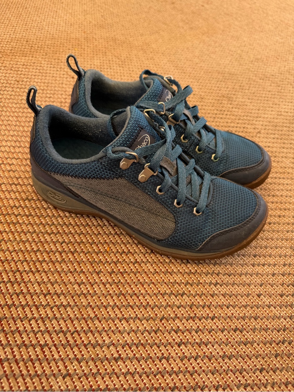 Chaco Women’s Blue  Kanarra Hiking Walking Shoes sz 7